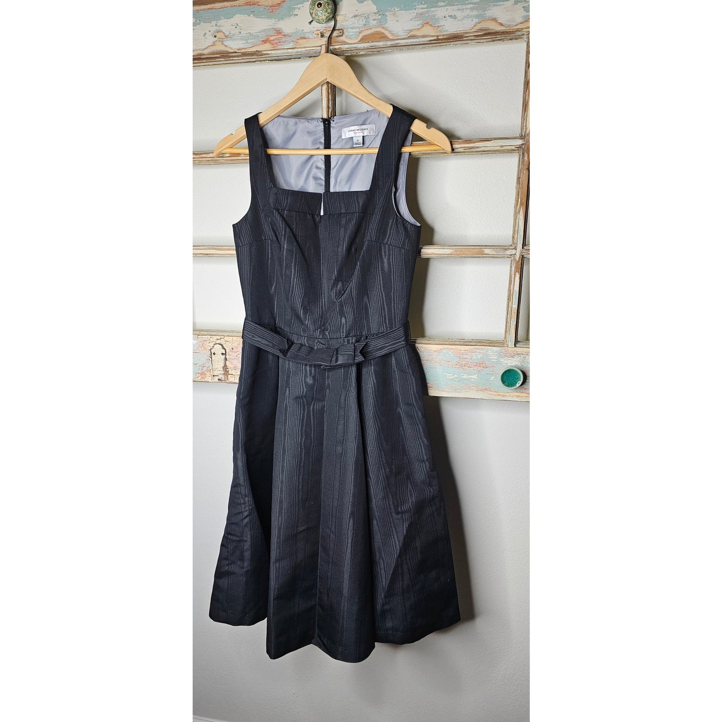 NWOT Isaac Mizrahi Black Belted Fit & Flare Party Dress size 4