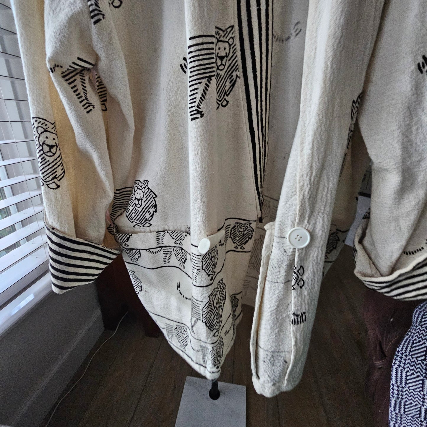 Tiger Block Print Cardigan w/ Contrasting Stripped Trim size Large-XXL