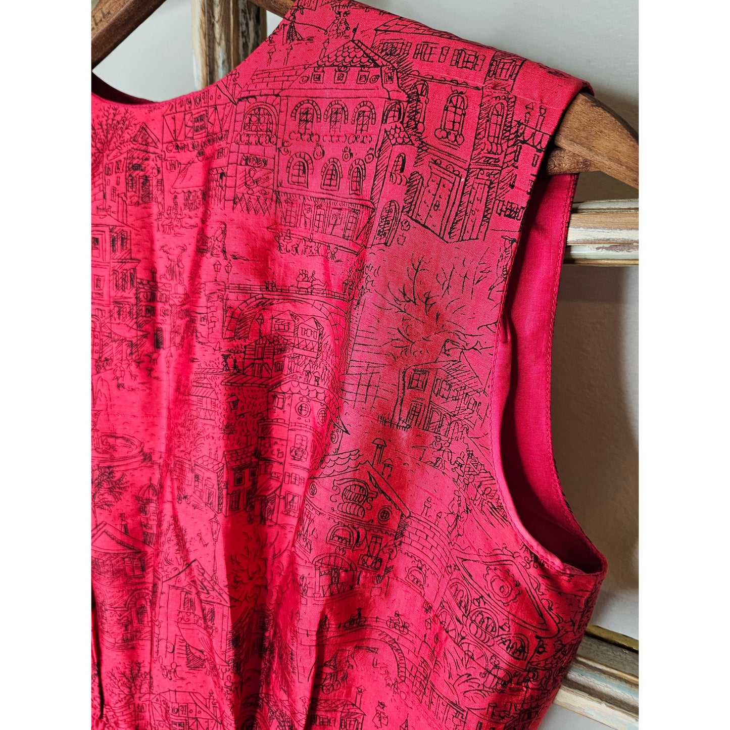 Vintage Lanz Red Silk Dress With sketched Street Scene knee length size small