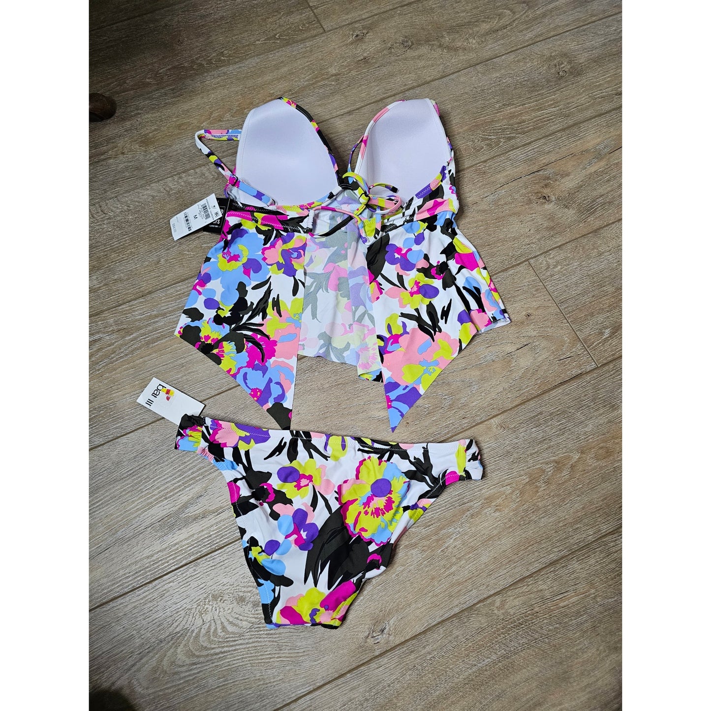 NWT Bar III Paradise Garden top & bikini bottom Swimsuit size Medium