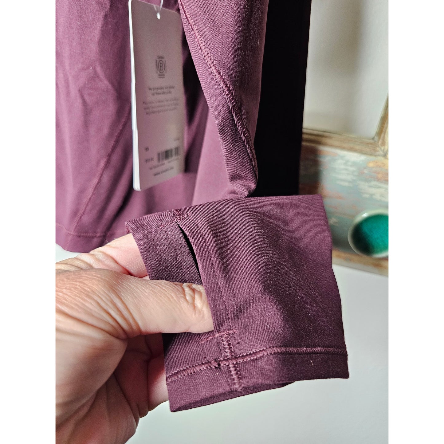 NWT Athleta Shanti Top Size 1X Antique Burgandy Long Sleeve & Cropped