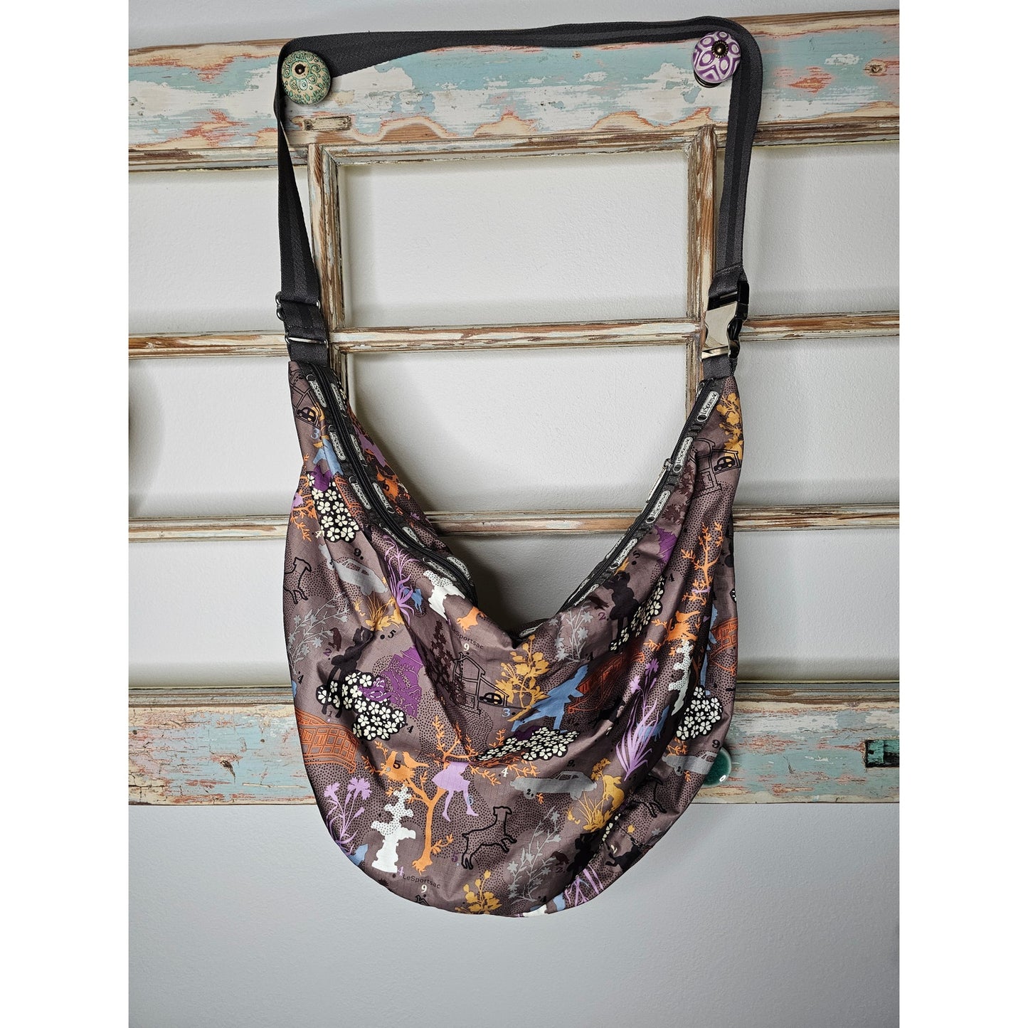 Le Sport Sac essential Large Nylon Sling Bag in Earthtones