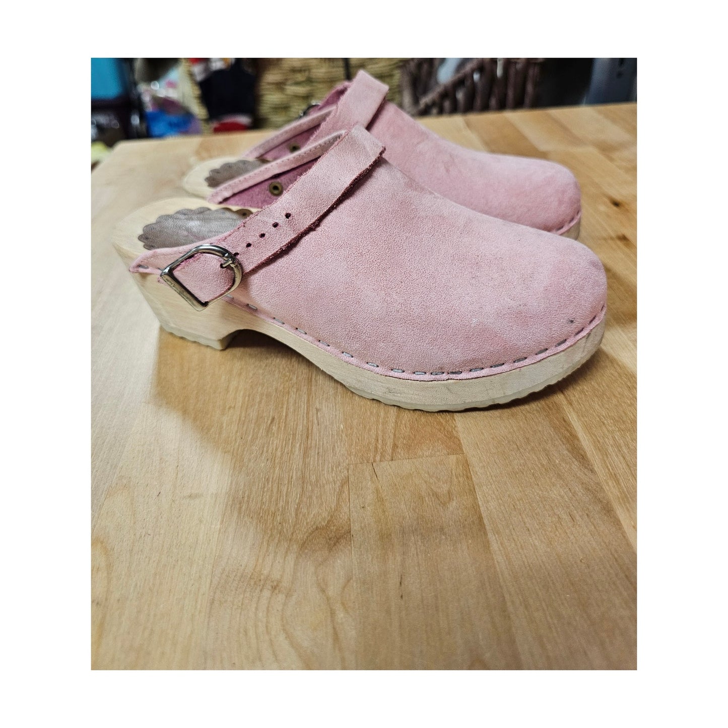 Hannah Anderson Pink Suede Slip On Clogs Ladies size 6