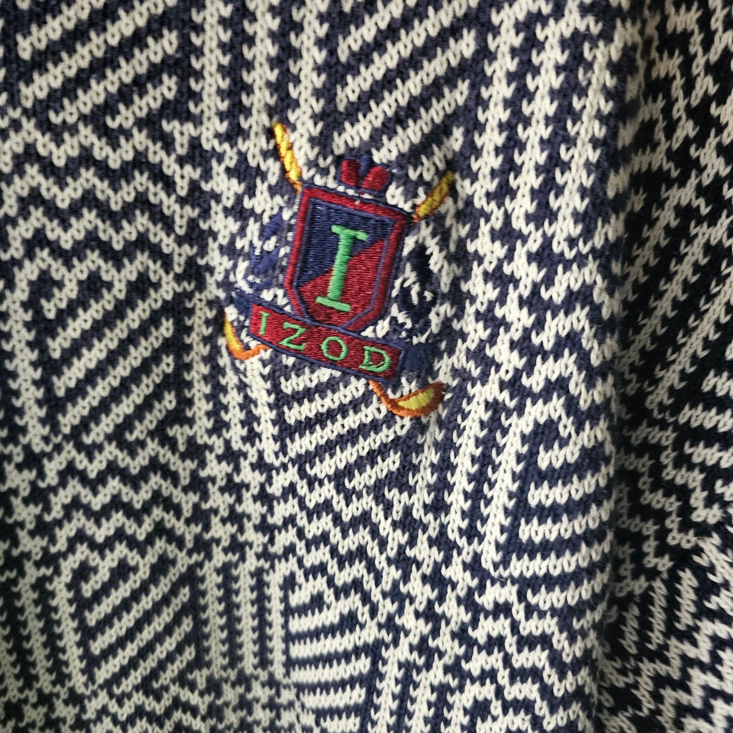 Vintage Houndstooth IZOD Sweater with Crest and Golfer Men's size large