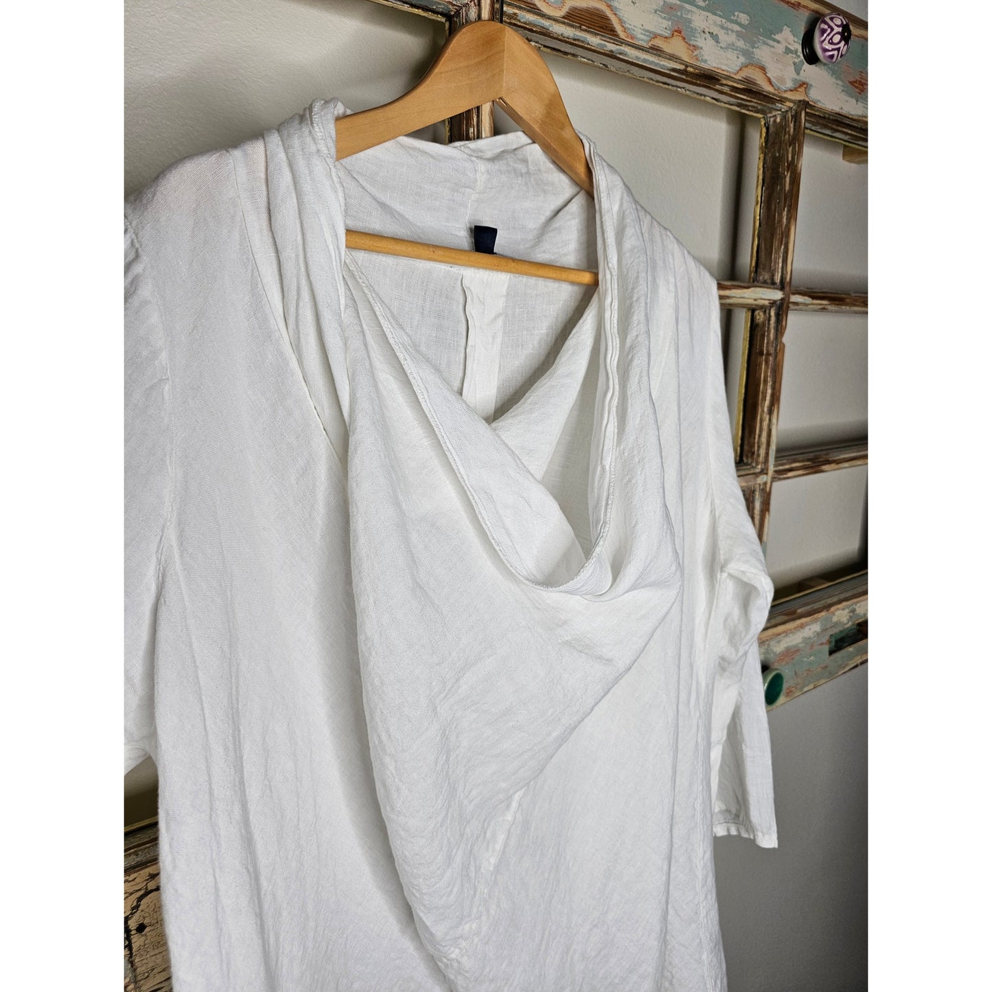 Linen White Cardigan Boho Top Saks Fifth Avenue Ladies size large.
