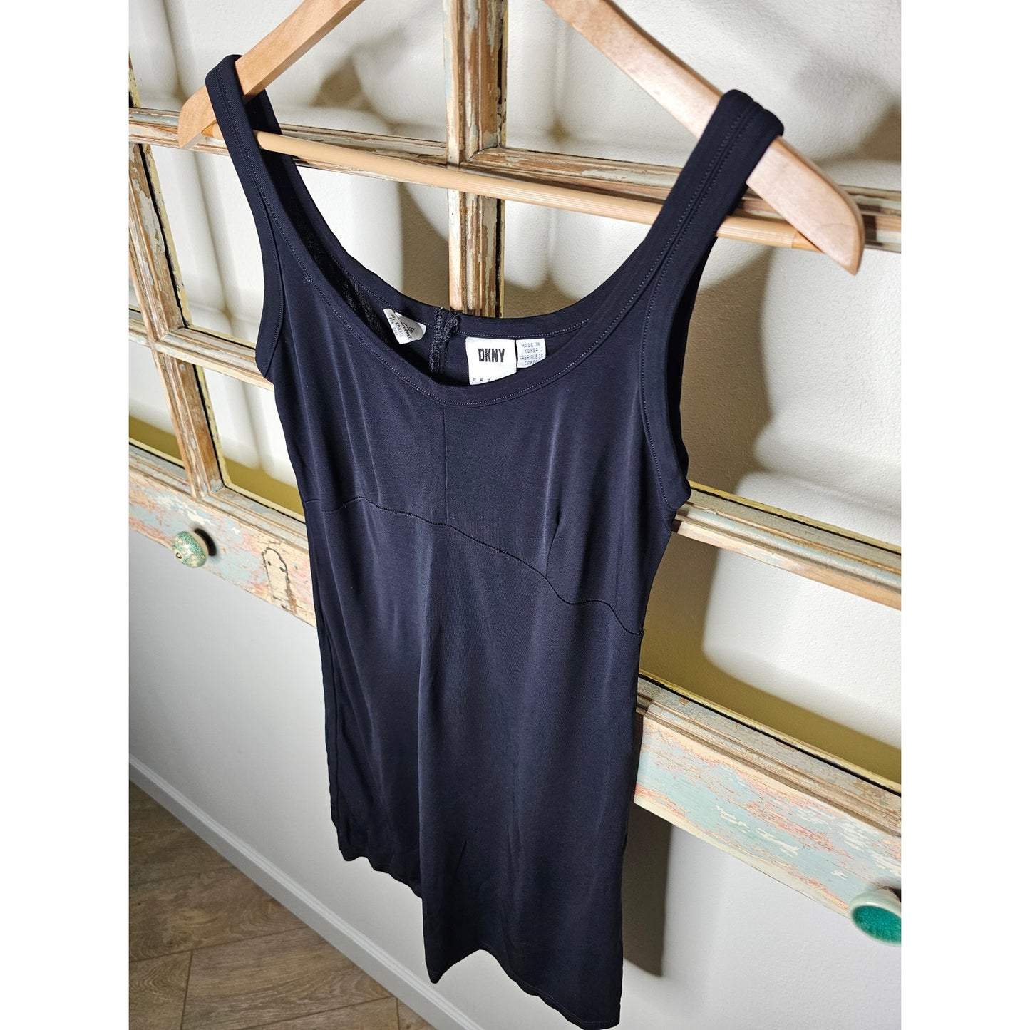 Vintage Black DKNY Sleeveless Flowy Dress Ladies size Petite Small