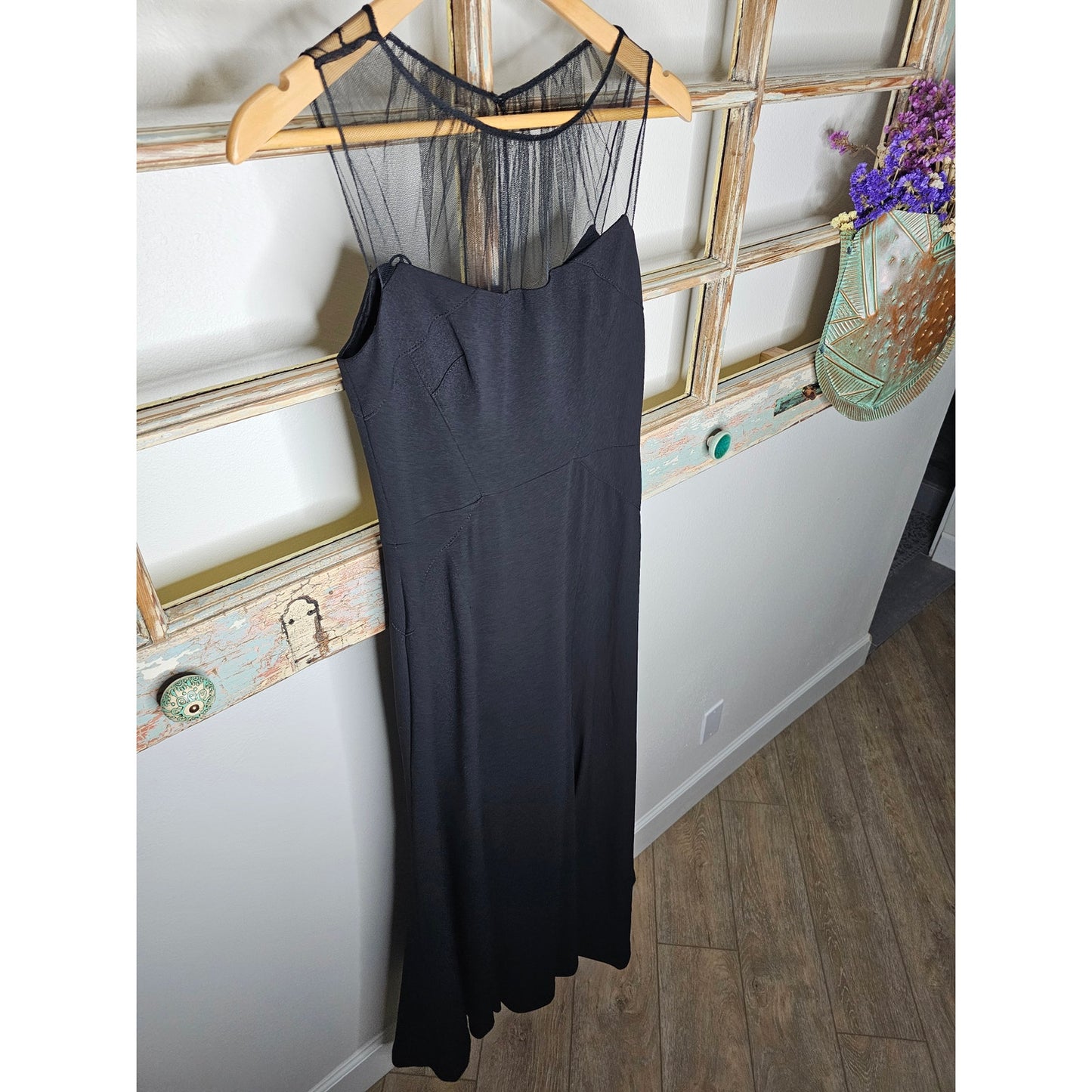 NWT Vera Wang Womens Illusion Yoke Sleeveless Dress Size 4