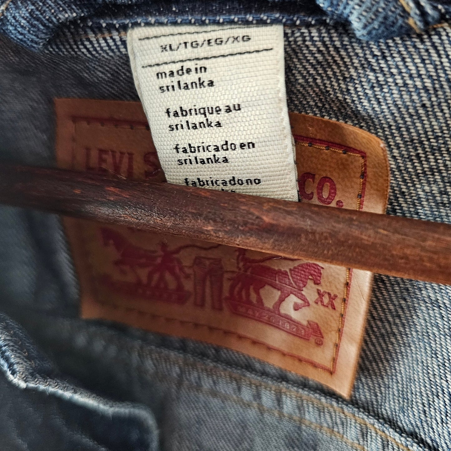 Levi Strauss & Co. Denim Jean Distressed Trucker Jacket Ladies Size XL