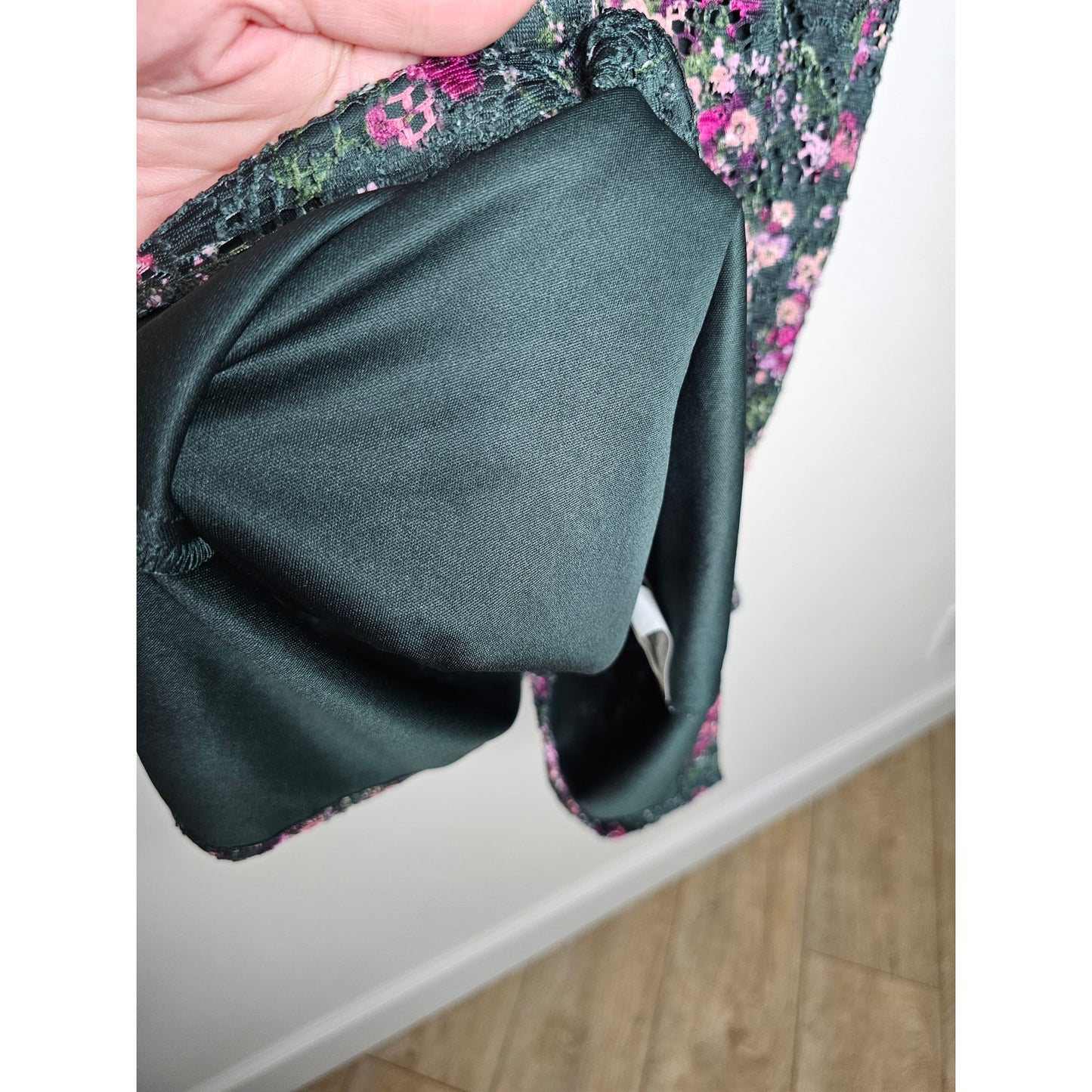 NWT Kenzie Lace Floral Midi Pencil Dress Ladies Size2