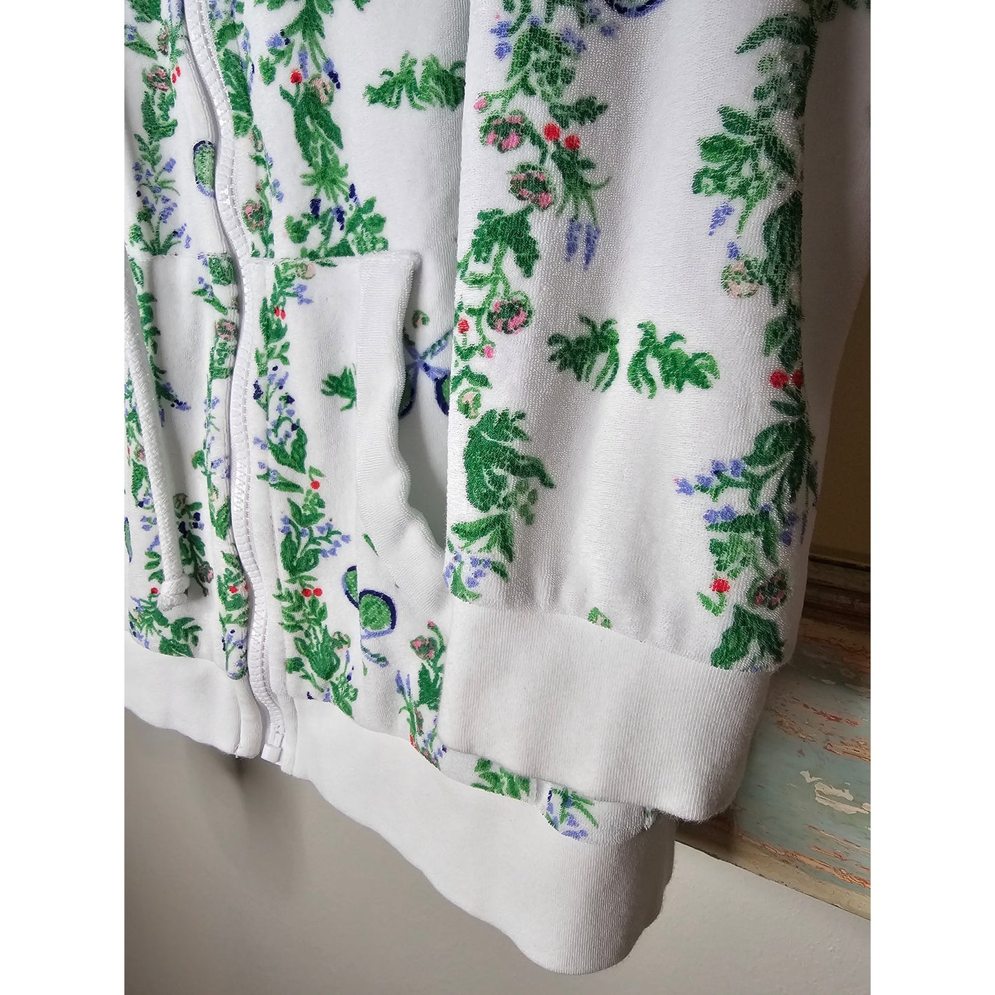 NWOT Club & Court BEspoke Court Hoodie Ladies size Small