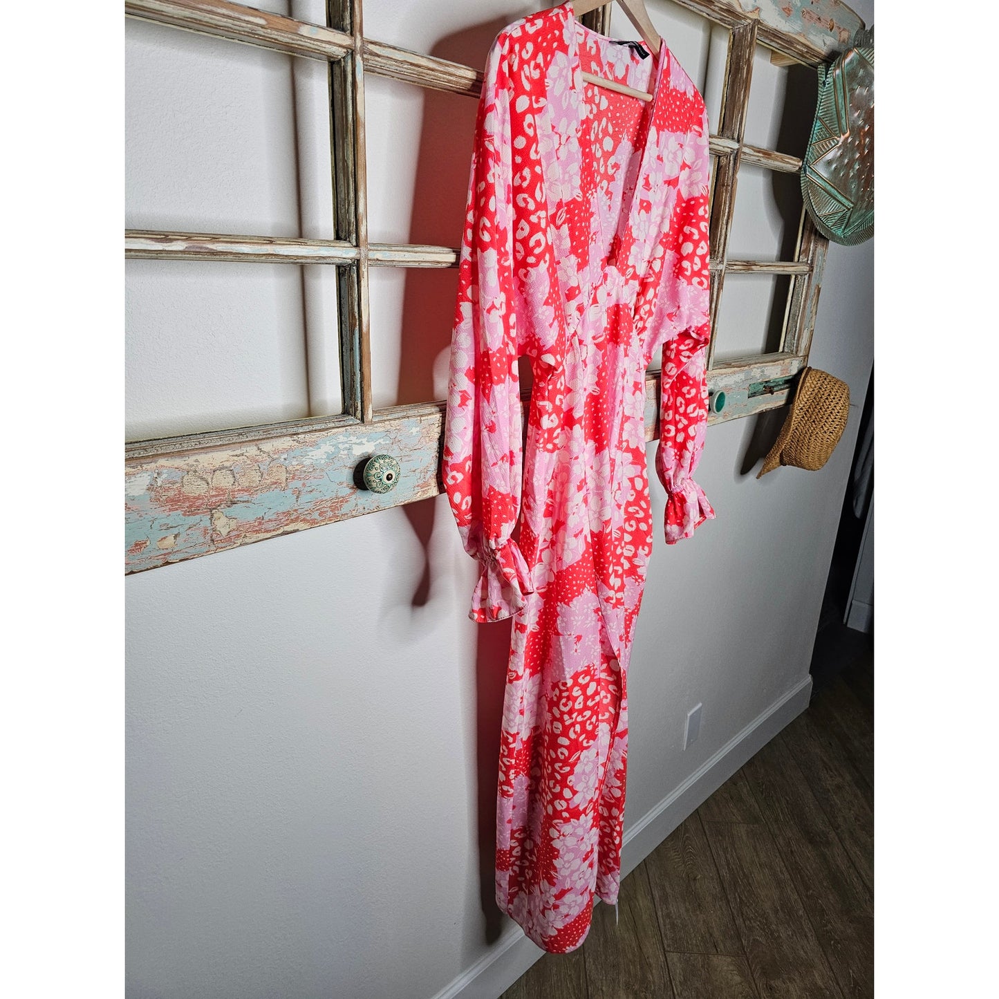 NWT ASOS Plunge Batwing Maxi Dress Pink Splice Print Ladies size 4