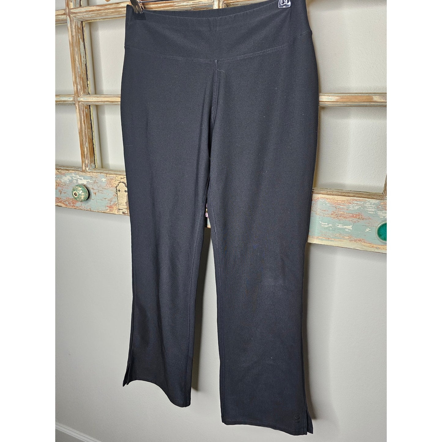 Lucy Black Activewear Yoga Pants Ladies Size Small Short