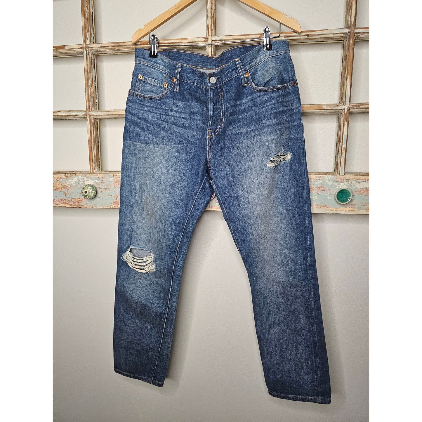 Levi's 501 Buttonfly Med Wash Distressed Ladies size 29 Jeans
