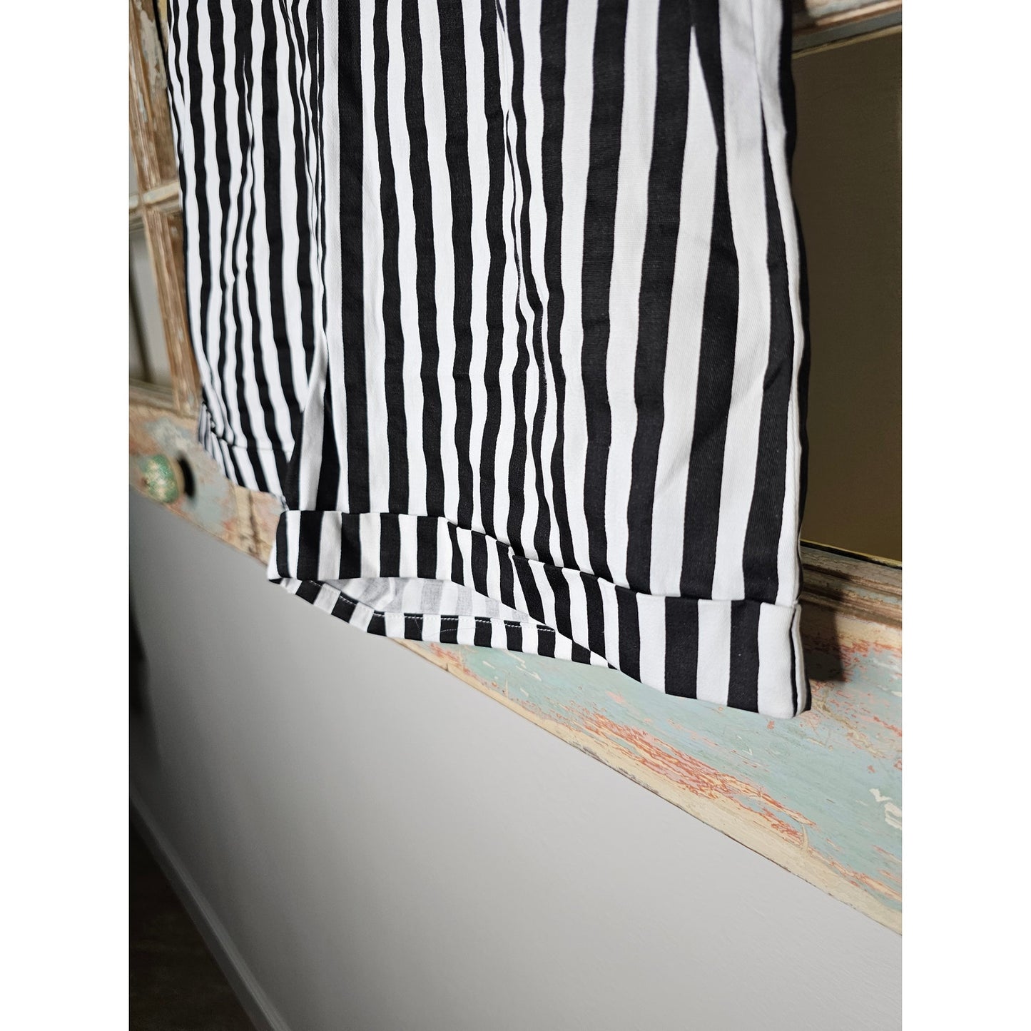 NWT Katakomb 50s Connie Striped Shorts in Black/White Size Medium