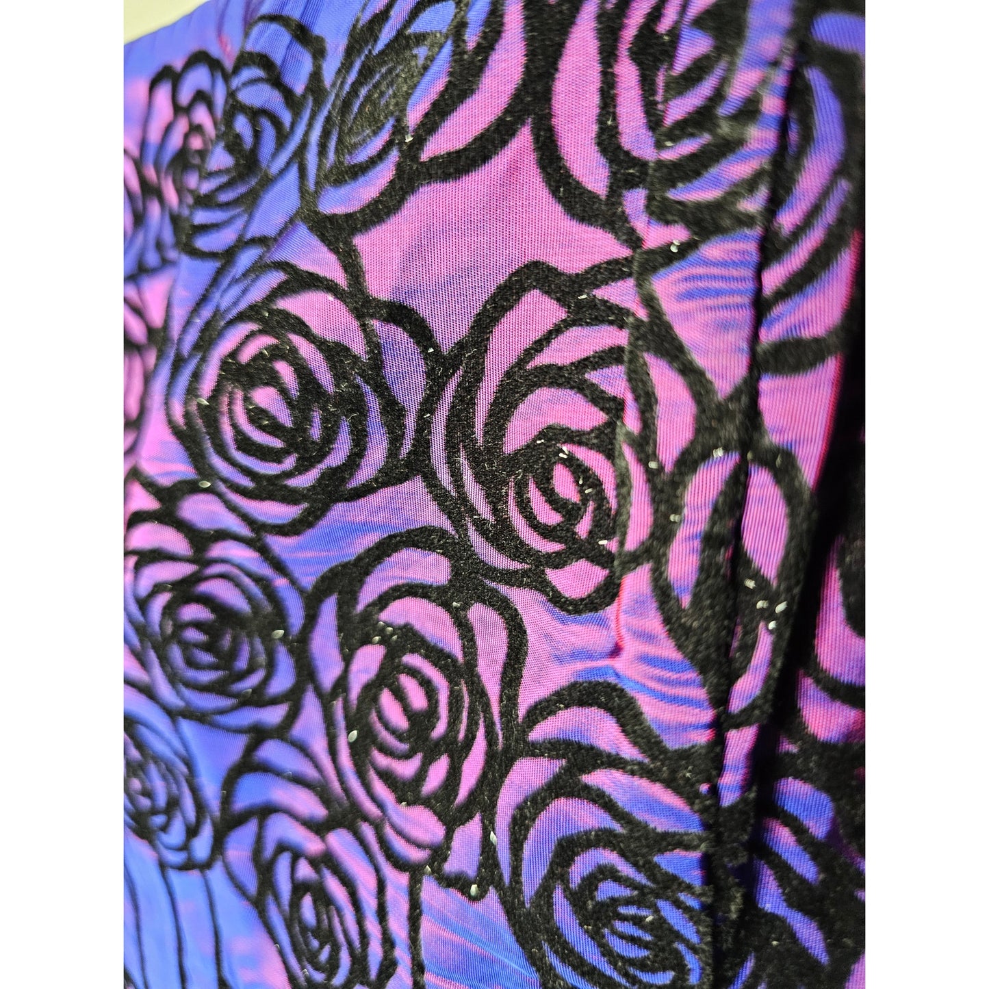 Gunne Sax Vintage Pink/Purple Iridescent Dress W/ Velvet Roses Size 5
