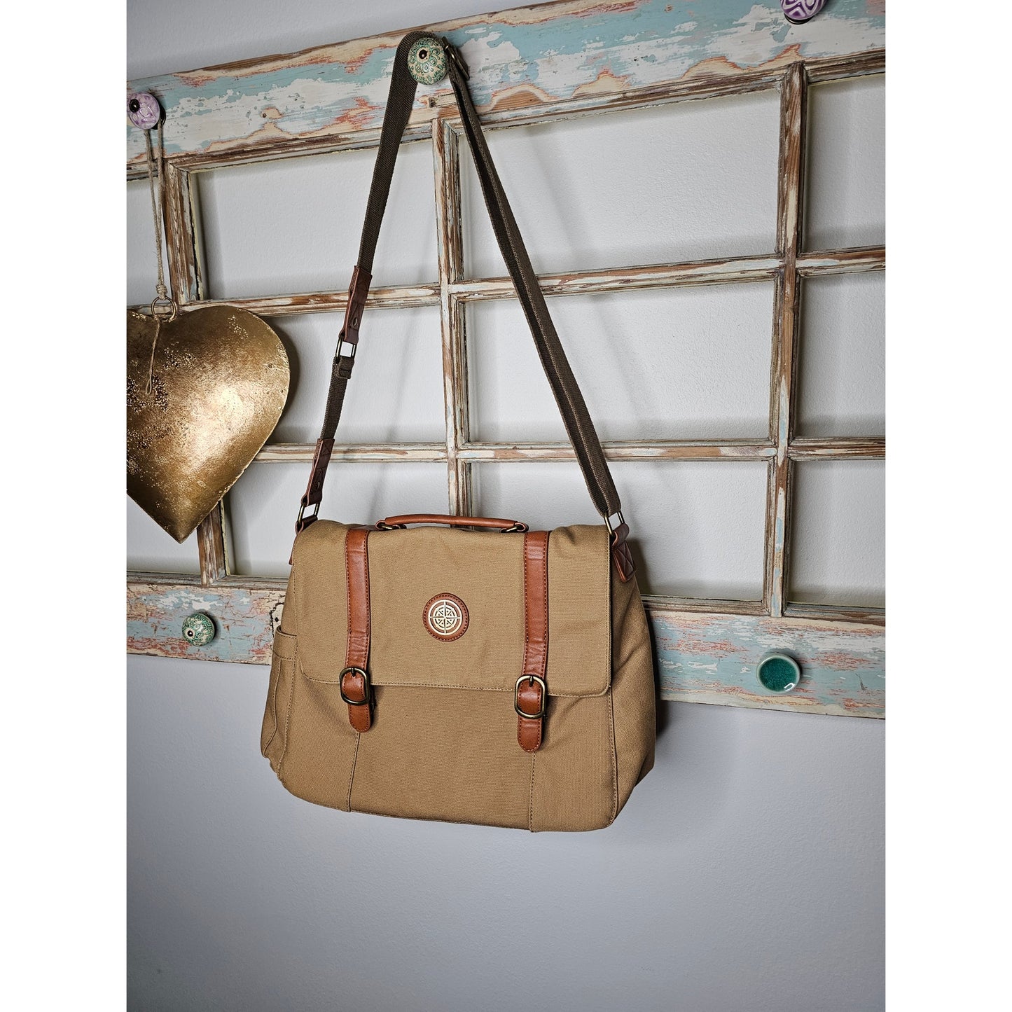 The Danbury Mint Tan Canvas Shoulder Messenger Laptop Bag