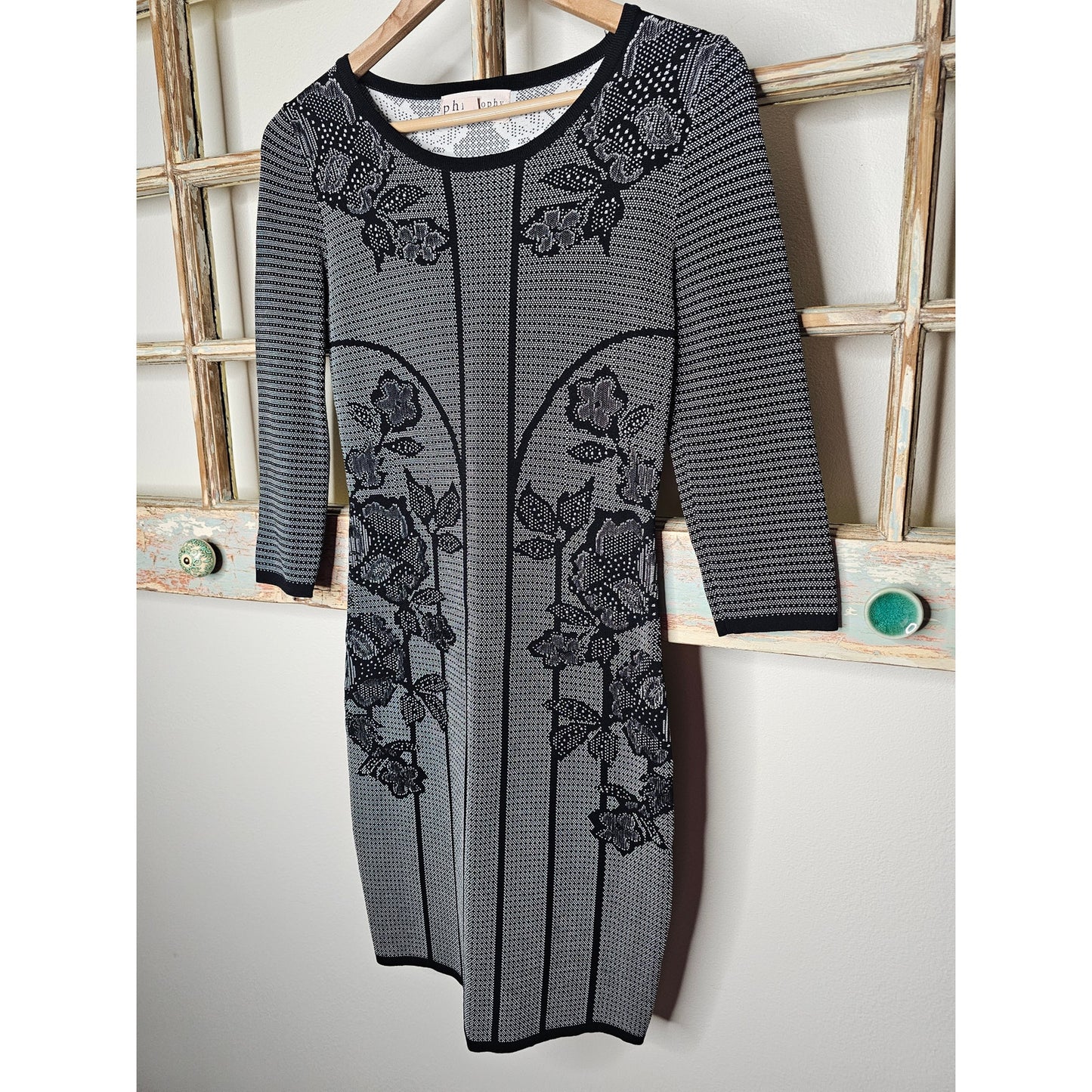 NWOT Philosophy black/white floral pencil dress ladies size Medium