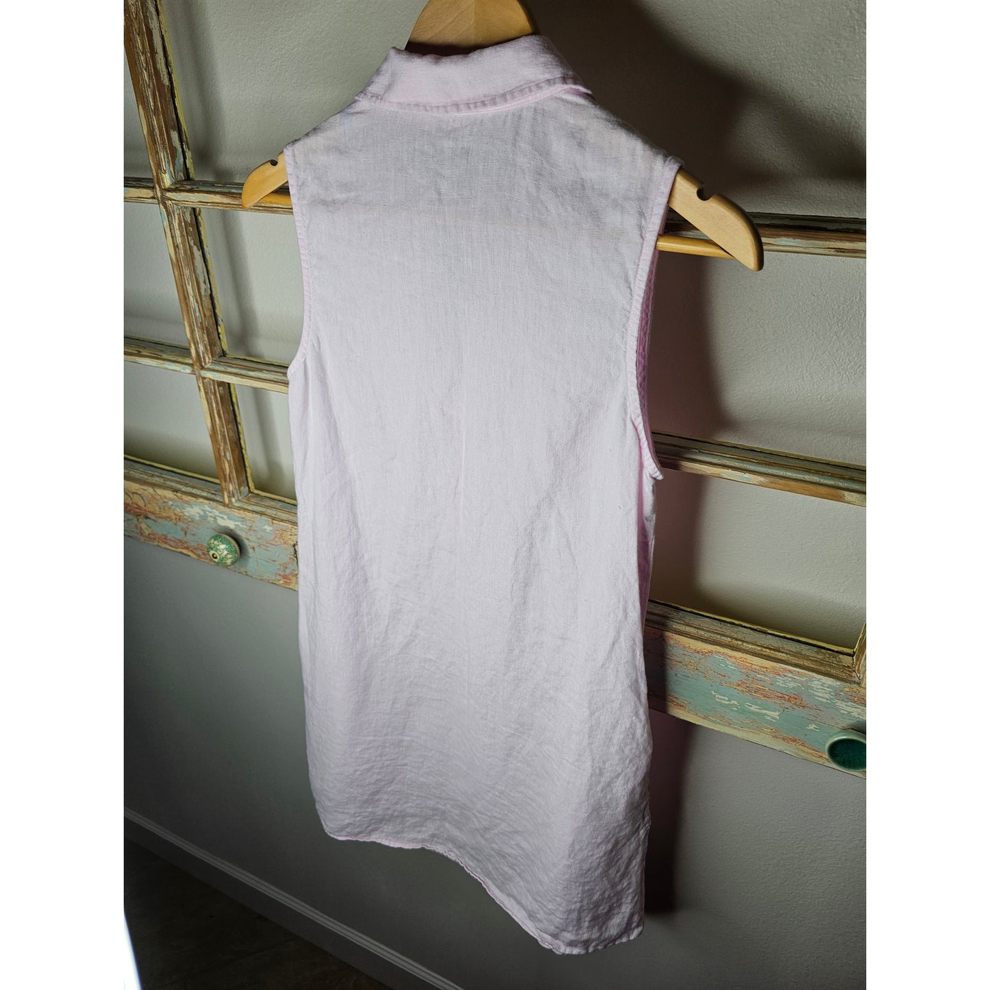 J. Mclaughlin Pink Linen Sleeveless 1/4 button up with collar Ladies size XS