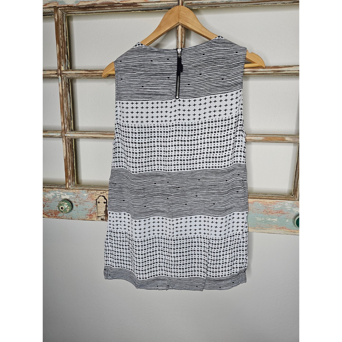 Madewell Black/White Refined Tank Top Hashtag Stripe Ladies size Medium