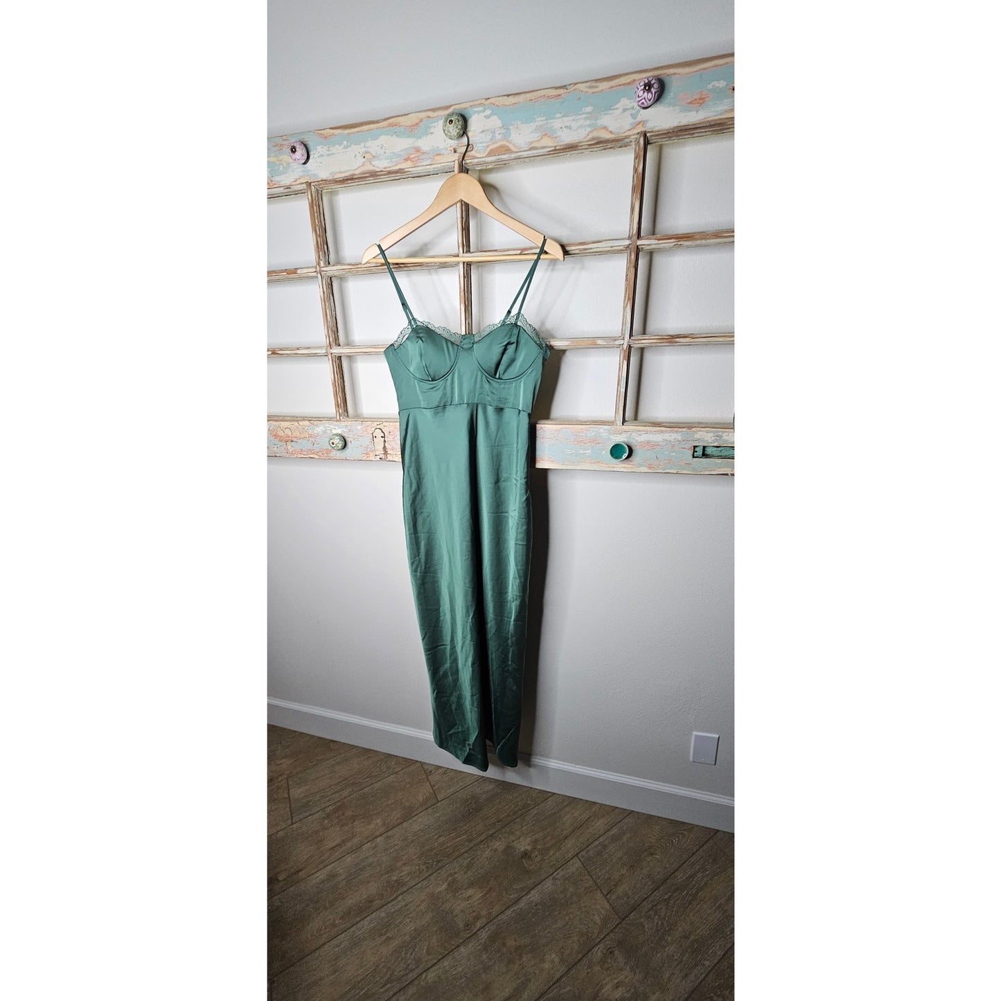 NWT Green Bustier Slip Midi Dress with Lace in Ladies size Small