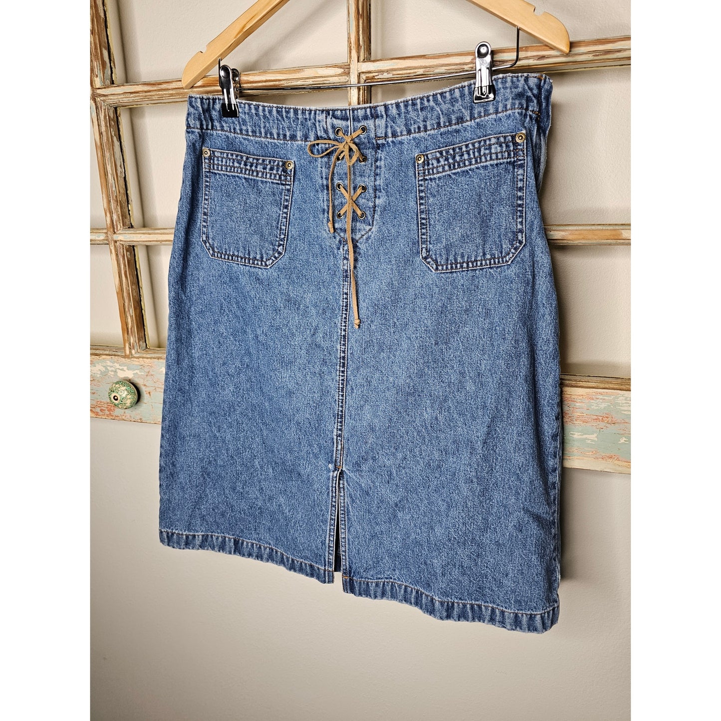 Vintage Covington Denim Lace Up Front Ladies size 16 front/back pockets