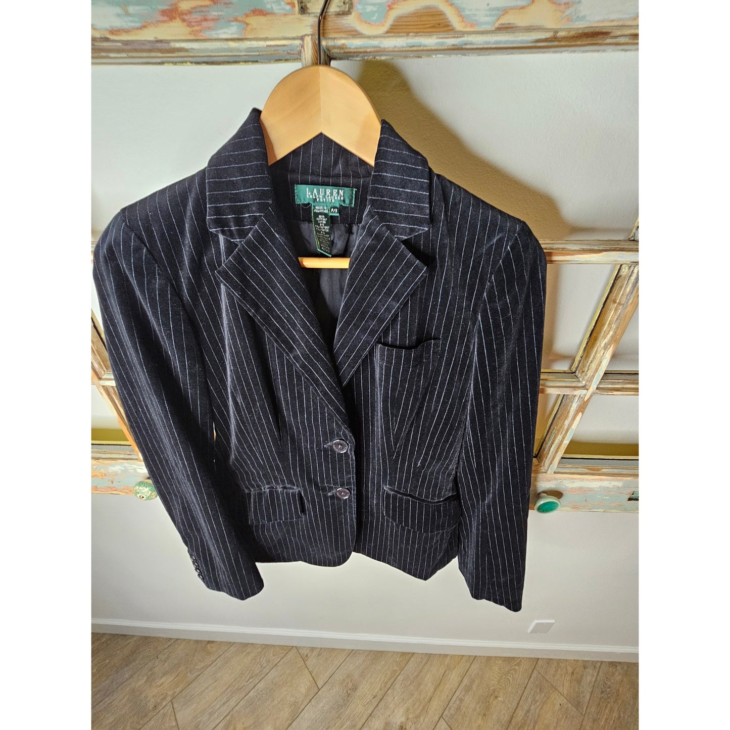 Lauren Ralph Lauren Black Velvet Blazer with Pinstripes Ladies size Small