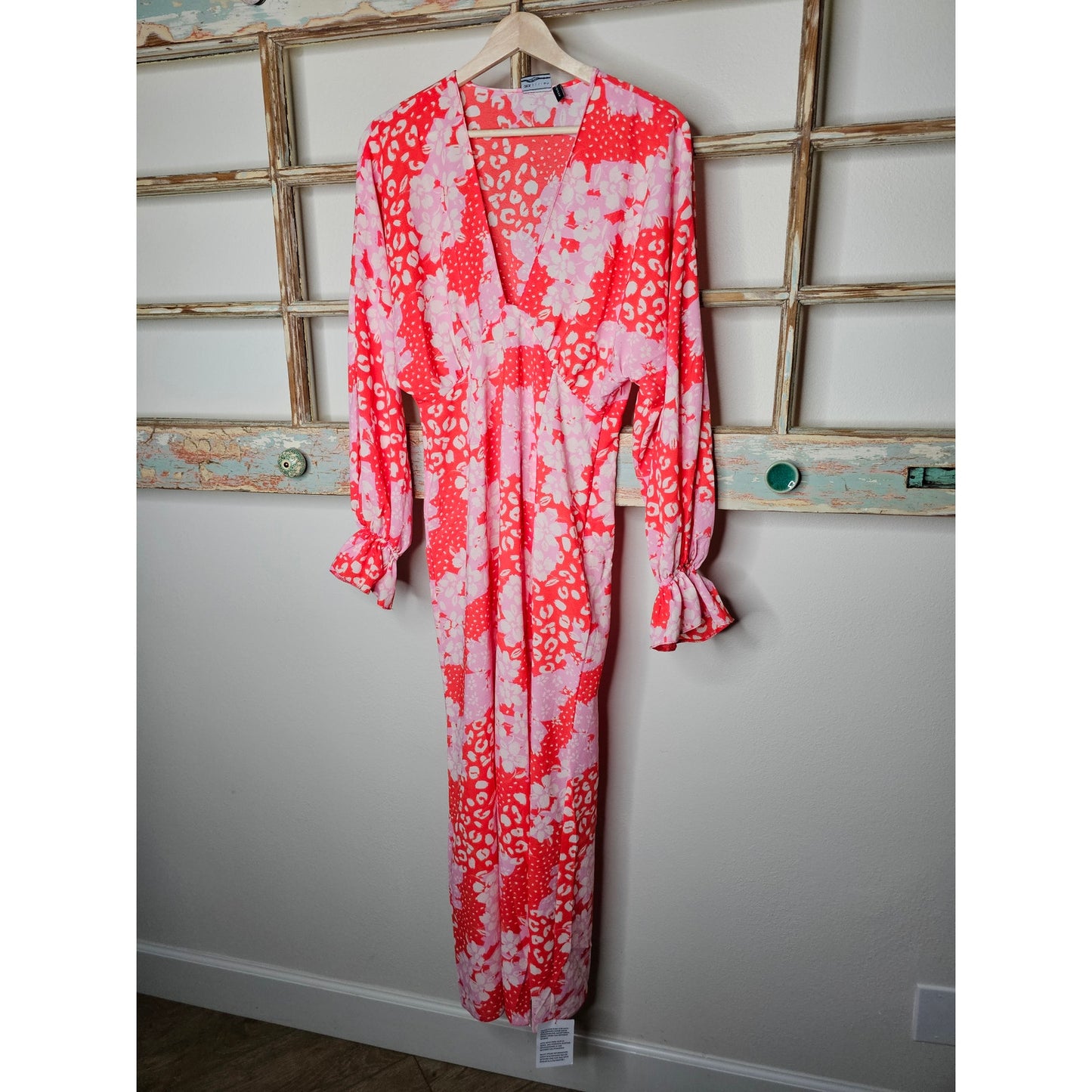 NWT ASOS Plunge Batwing Maxi Dress Pink Splice Print Ladies size 4