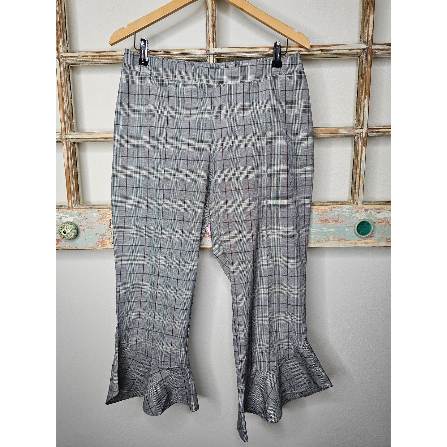 RO & DE Plaid Cropped Ruffled Pants Ladies Size Large
