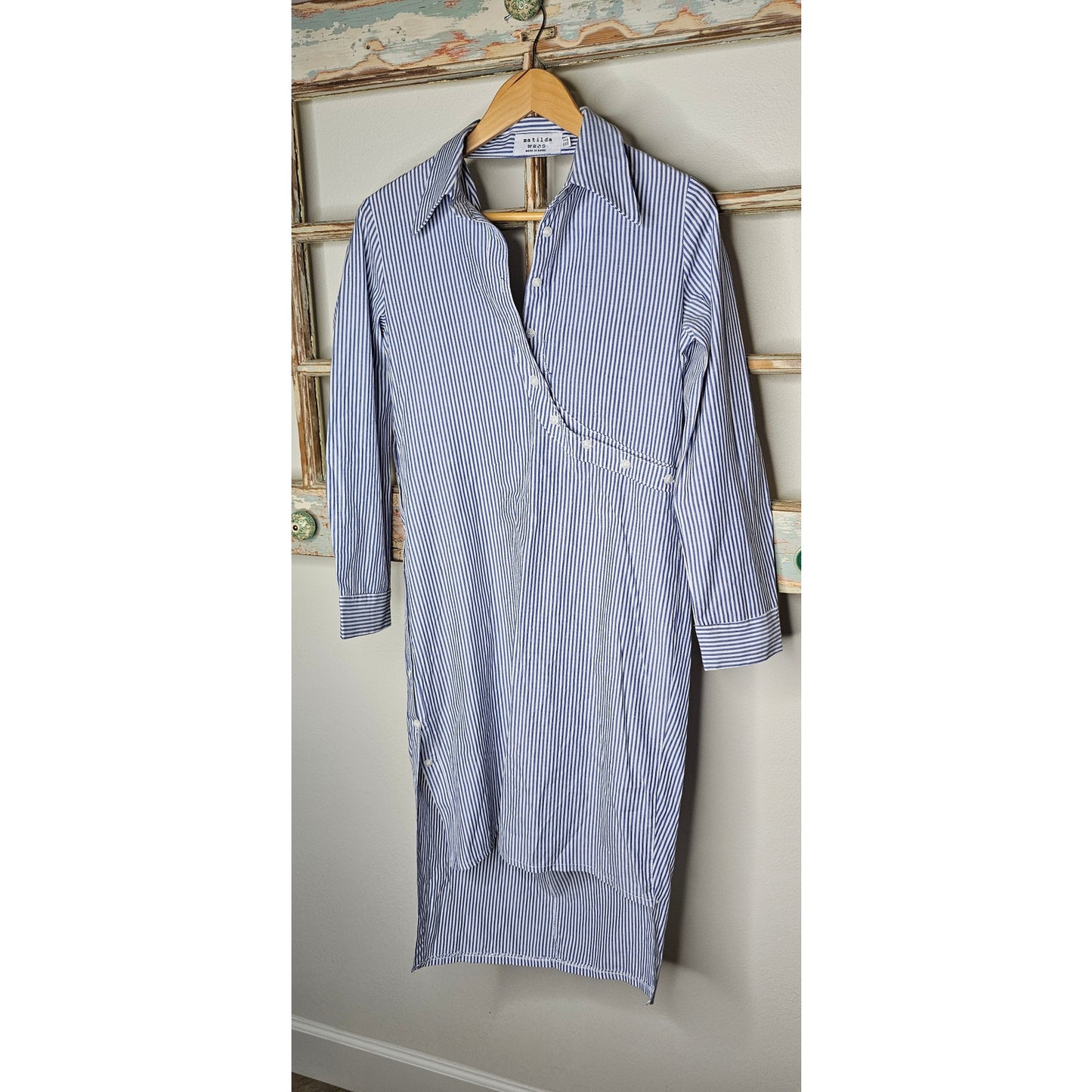 Matilda Navy & White Oxford Button Down High Low V-back Dress size 4