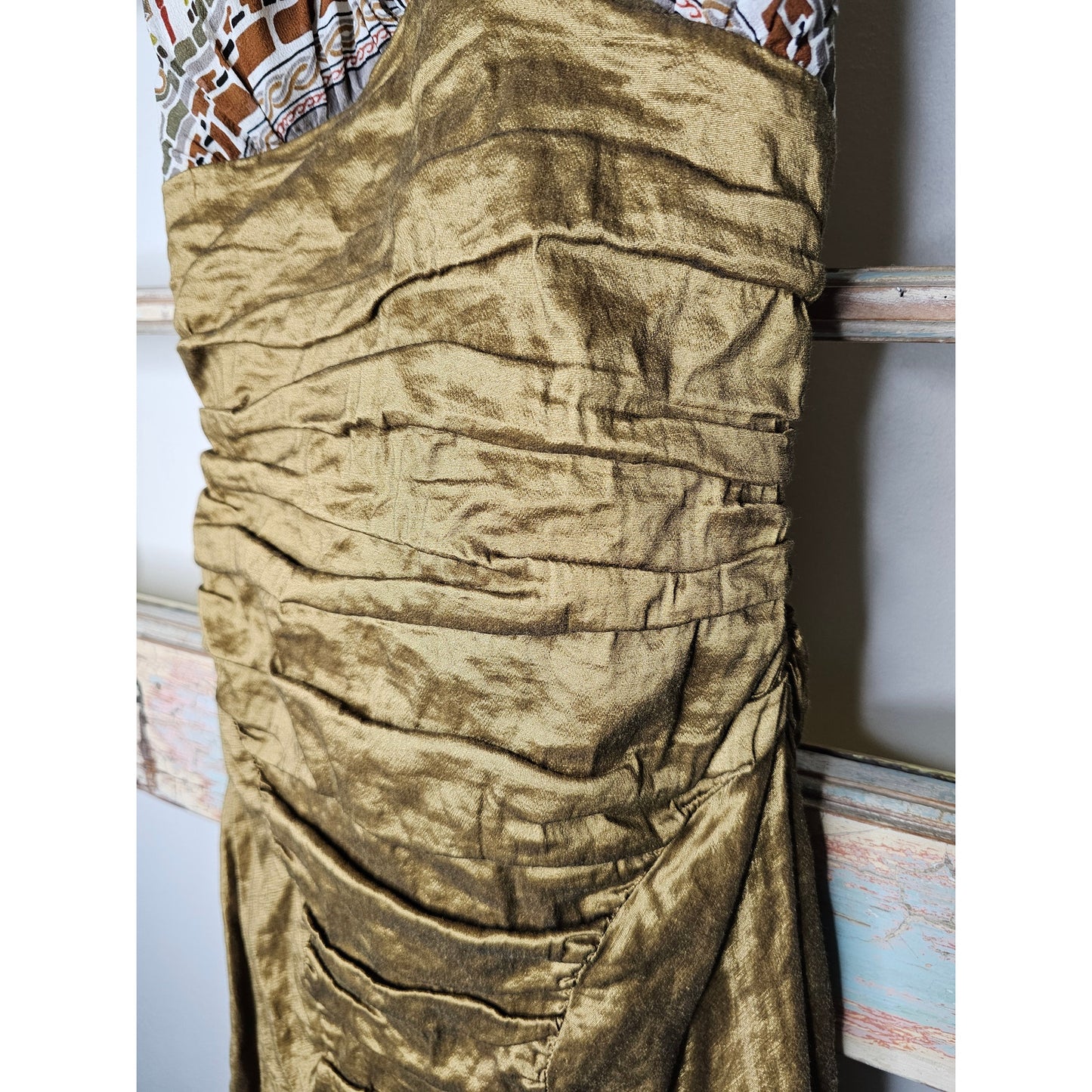 Nicole Miller Collection 100% Silk Ruched Mini with Halter top size 2