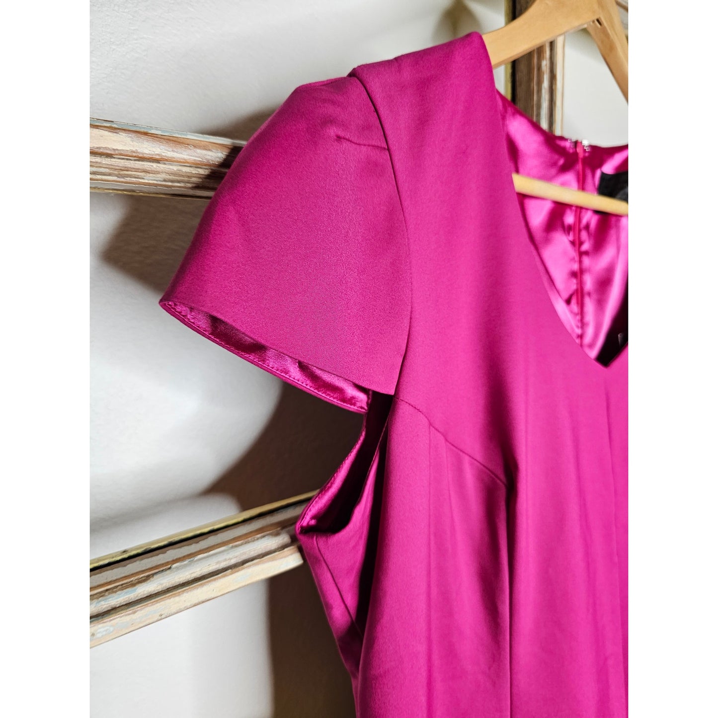 NWT Christian Siriano Magenta Midi Dress with Ruffle Hem Size 14
