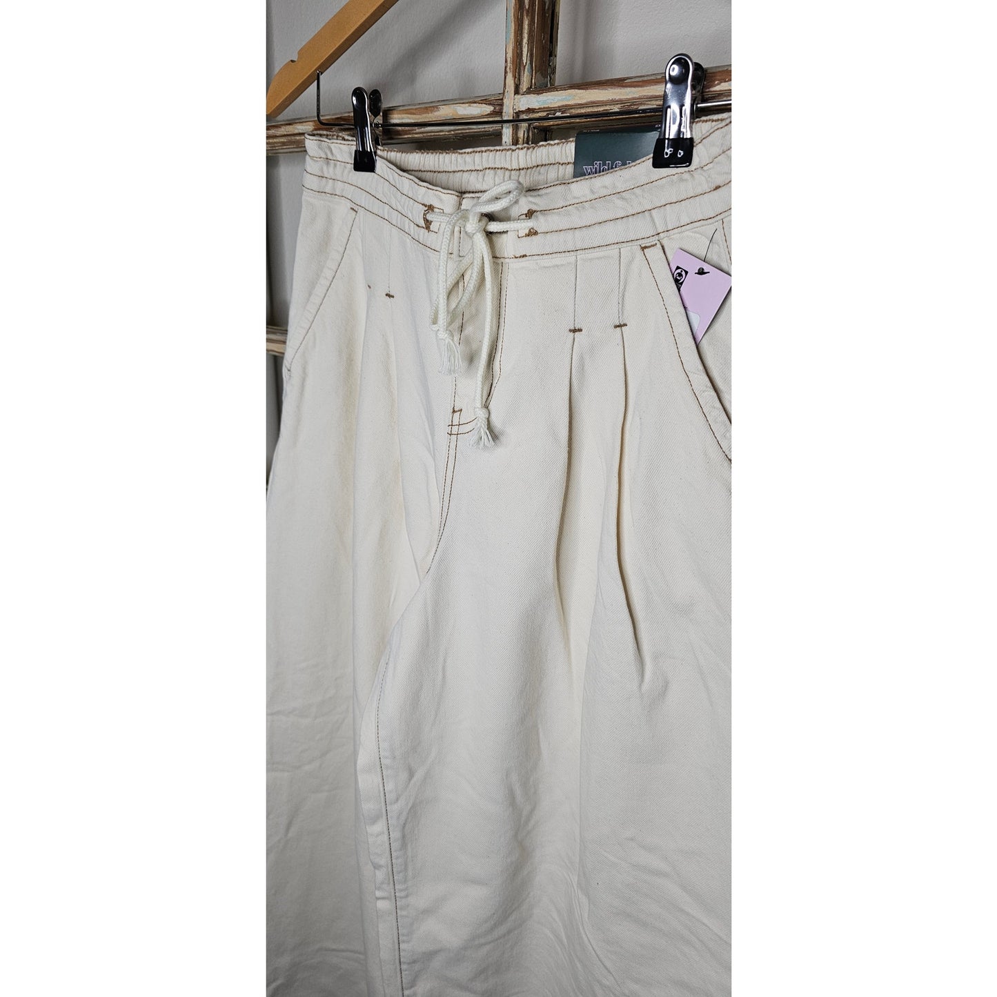 NWT Wide Leg Denim Ecru Pants / Jeans Ladies size XS