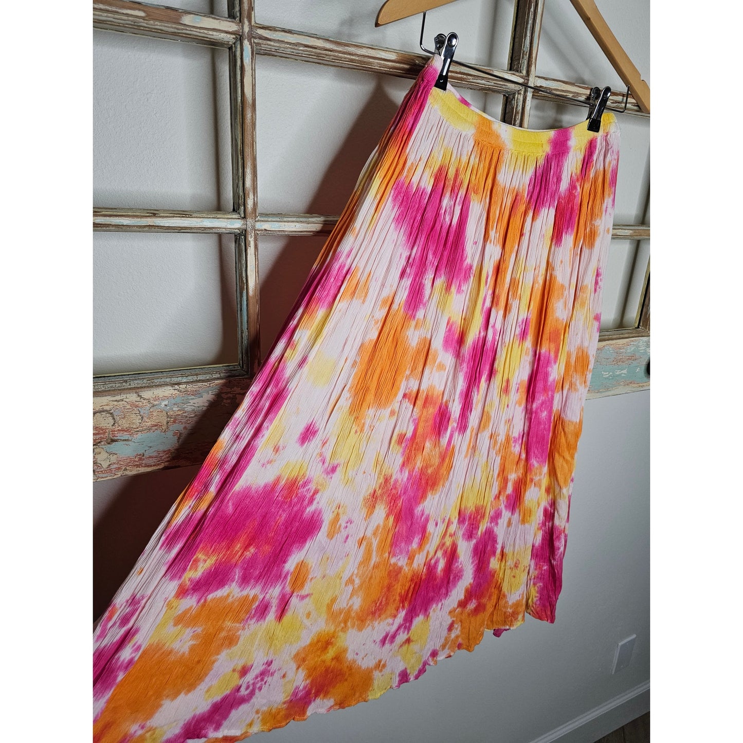 NWT Tie Dye Casual Pleated Skirt Orange/Pink Ladies size Medium