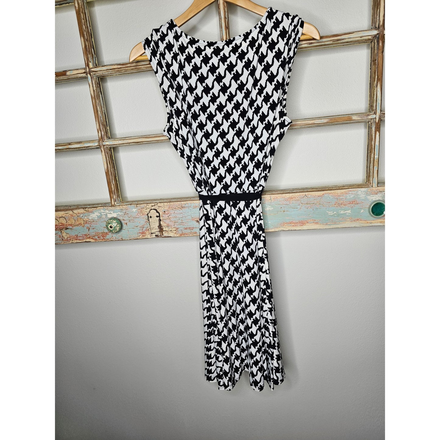George Houndstooth Knee-length Sleeveless Dress Ladies size Large