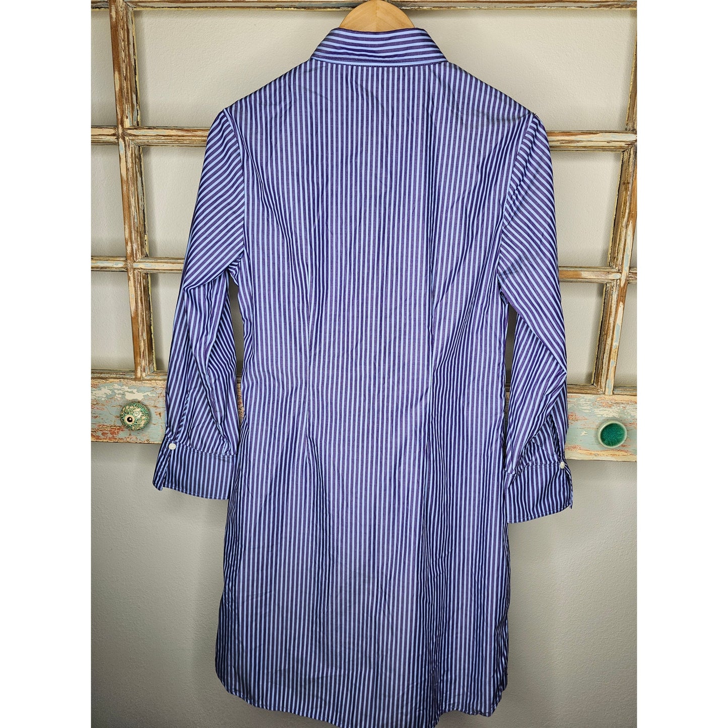 Oxford Striped Dress with Pearlized Buttons Blue/Purple Ladies size Medium