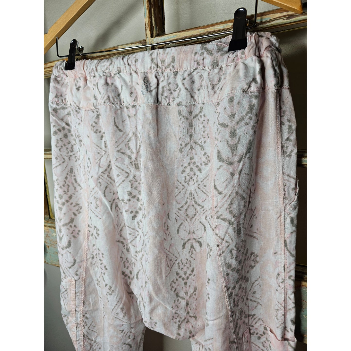 Free People Movement Lightweight Harem Pants Ladies size Small
