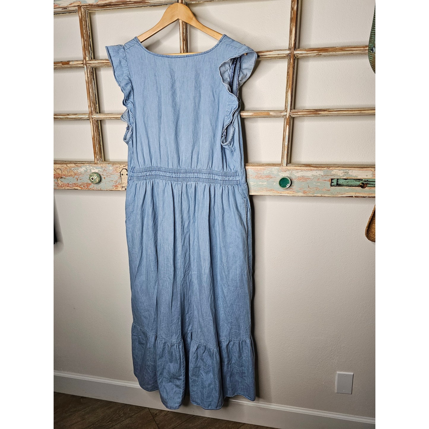 Lane Bryant Denim Chambray V-neck Ruffle Cap Sleeve Dress Ladies size 16