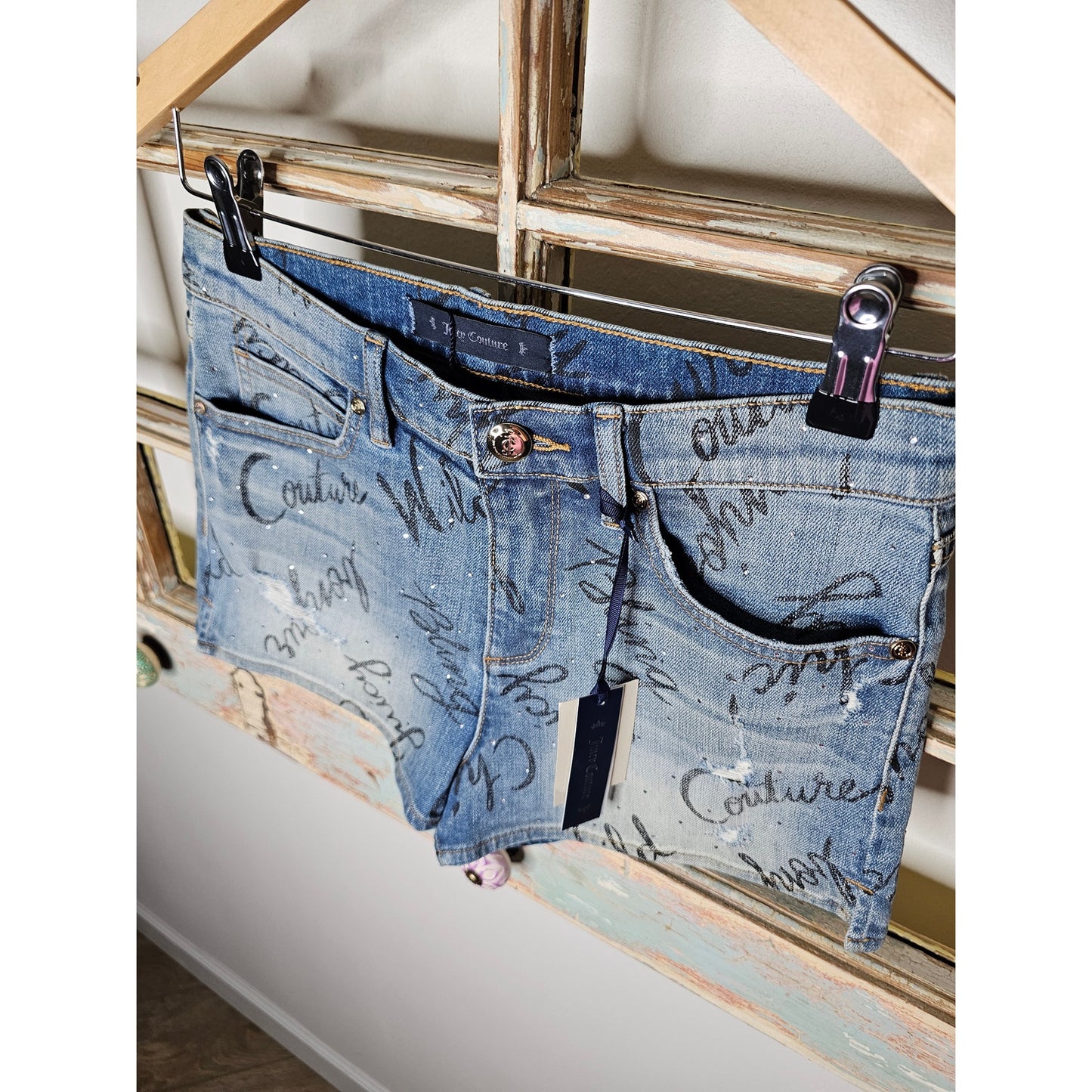 NWT Juicy couture Mid Rise Crystals & Graffiti Denim Shorts Ladies size 27