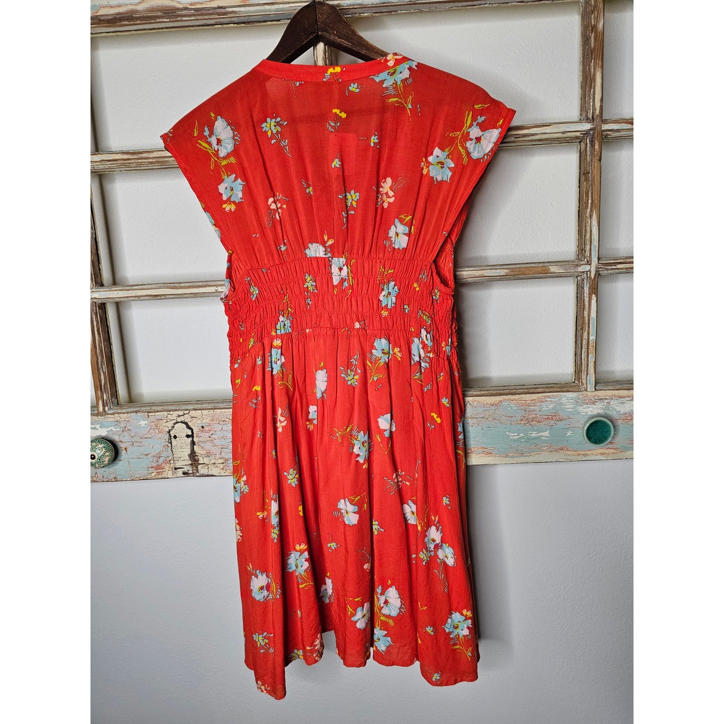 Free People Red Floral Sleeveless Lined Mini Dress With Smocking Size XS