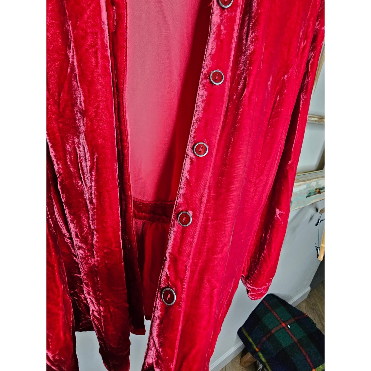 NWT Coldwater Creek Crushed Red Velvet V-neck button up ladies size Medium