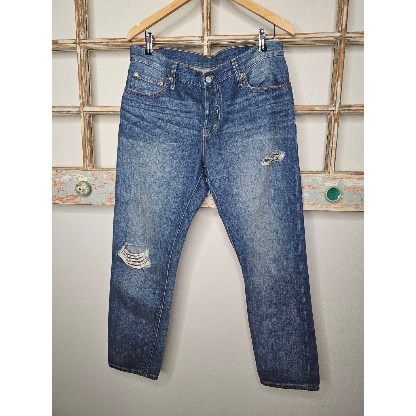 Levi's 501 Buttonfly Med Wash Distressed Ladies size 29 Jeans