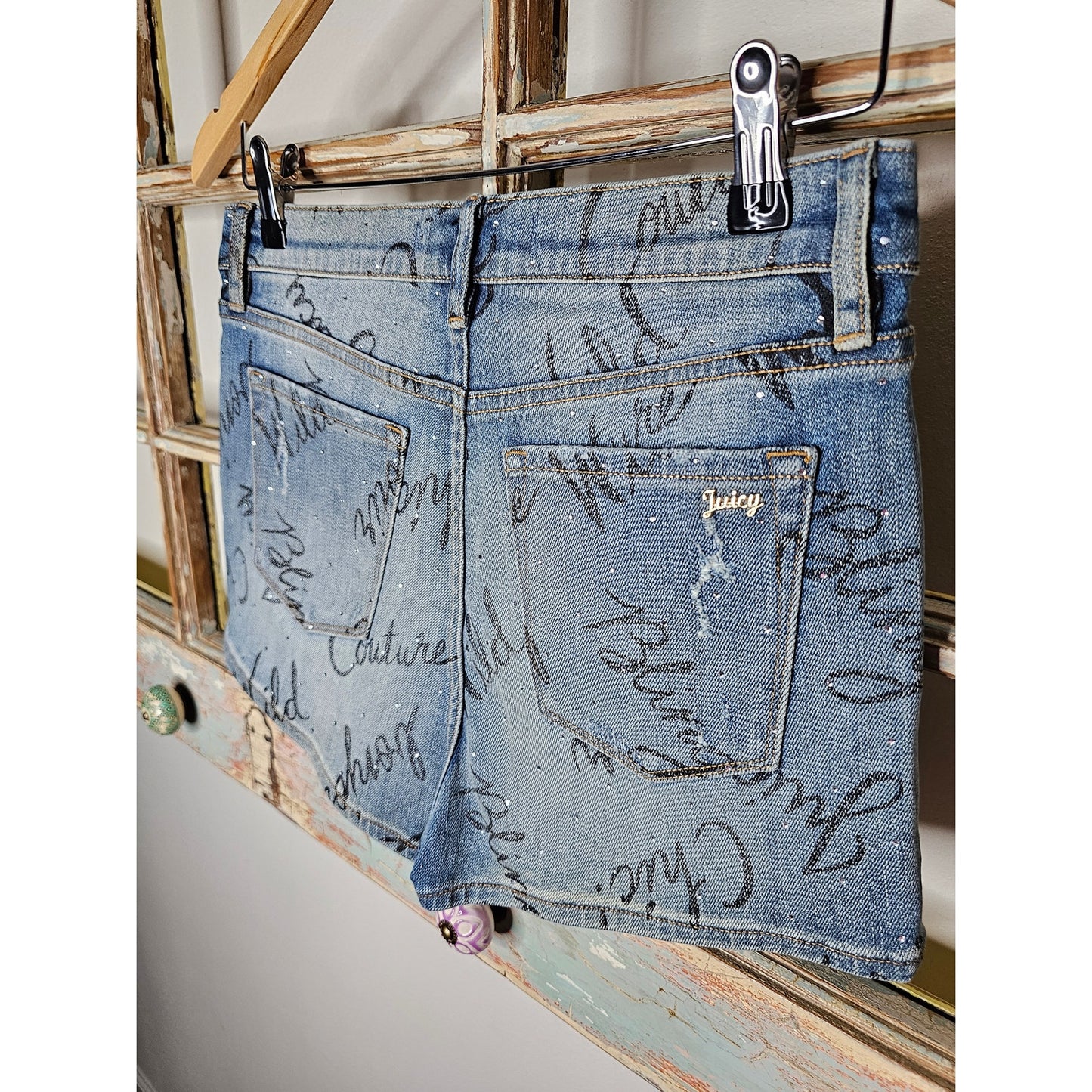 NWT Juicy couture Mid Rise Crystals & Graffiti Denim Shorts Ladies size 27