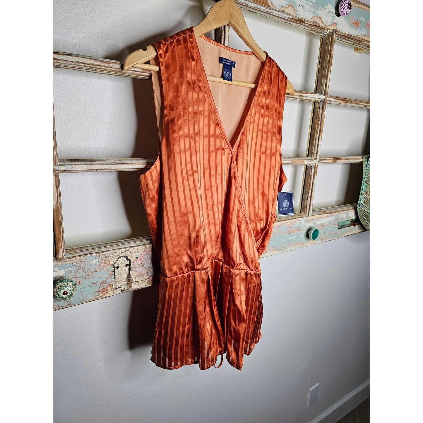 NWT Doncaster Collection Silk Sleeveless Wrap Top Size Large