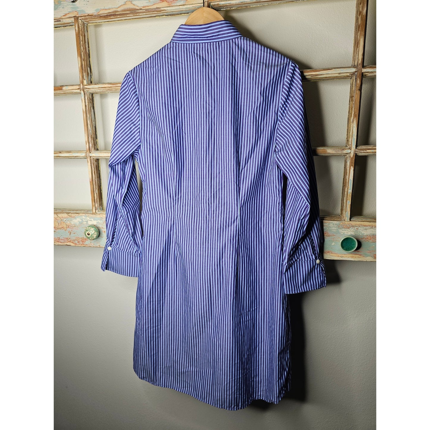 Oxford Striped Dress with Pearlized Buttons Blue/Purple Ladies size Medium