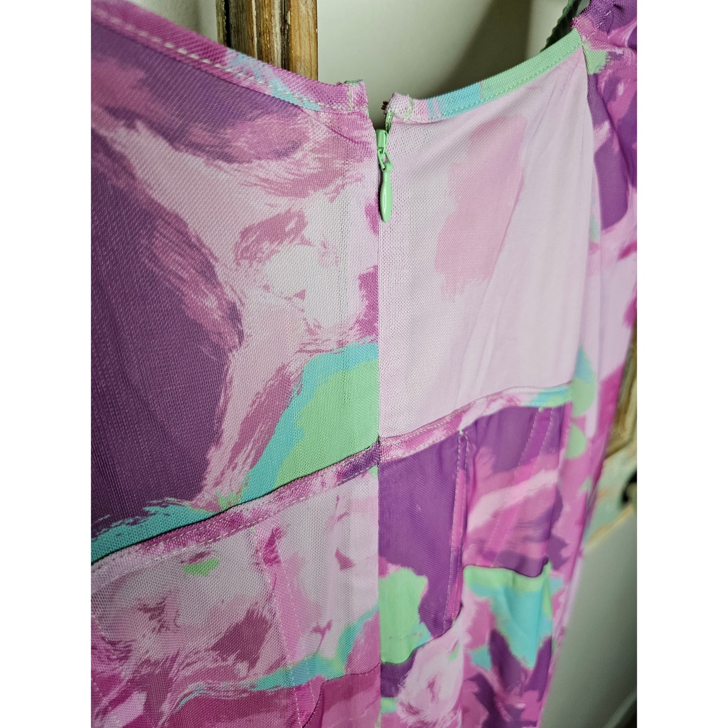 Sabo Thylane Lined Dress Sheer Sleeves Hooks Up Front Ladies Size 4