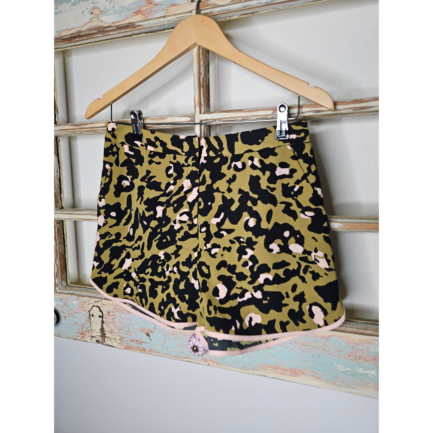 TopShop Cheetah Leopard Animal Print Pockets Silky Shorts Size 6