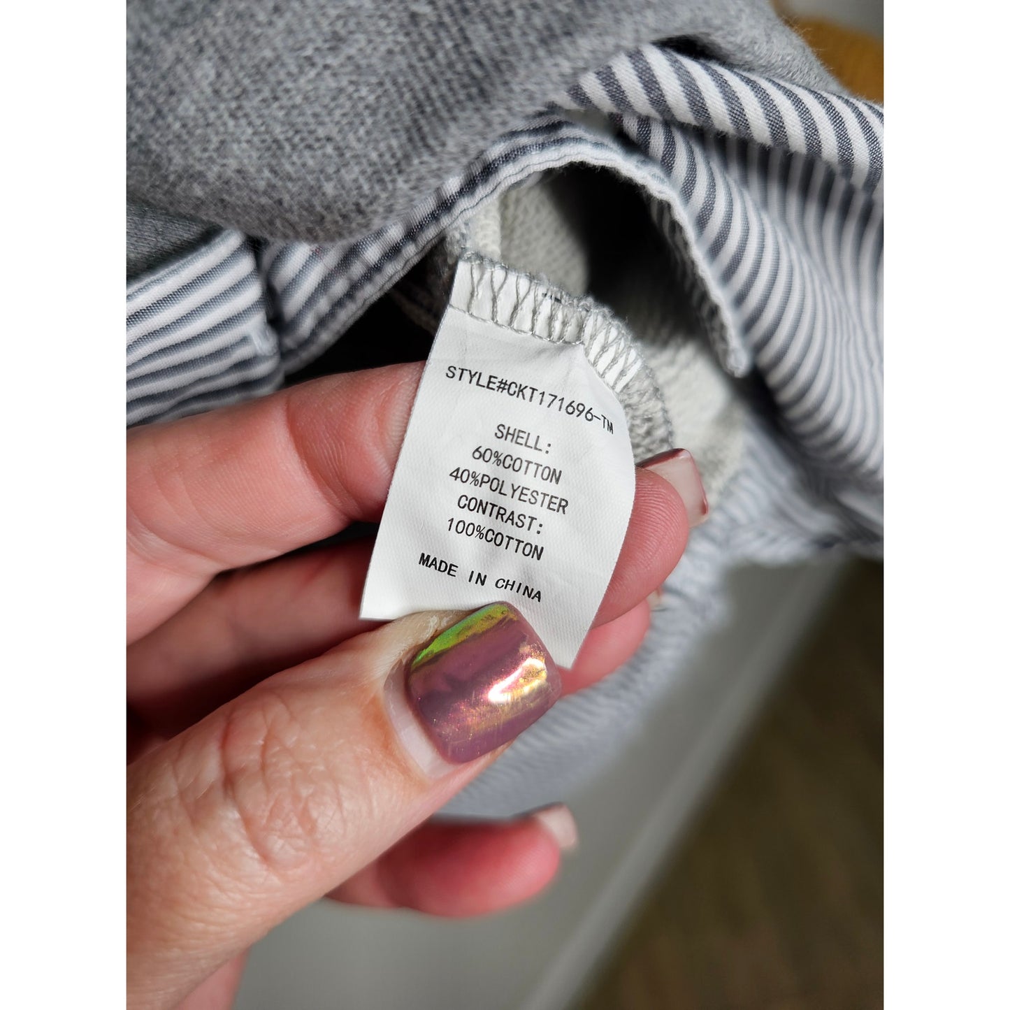 Mello Day Rushed Striped Sleeve W/ Grey Sweater 2PC Ladies size large