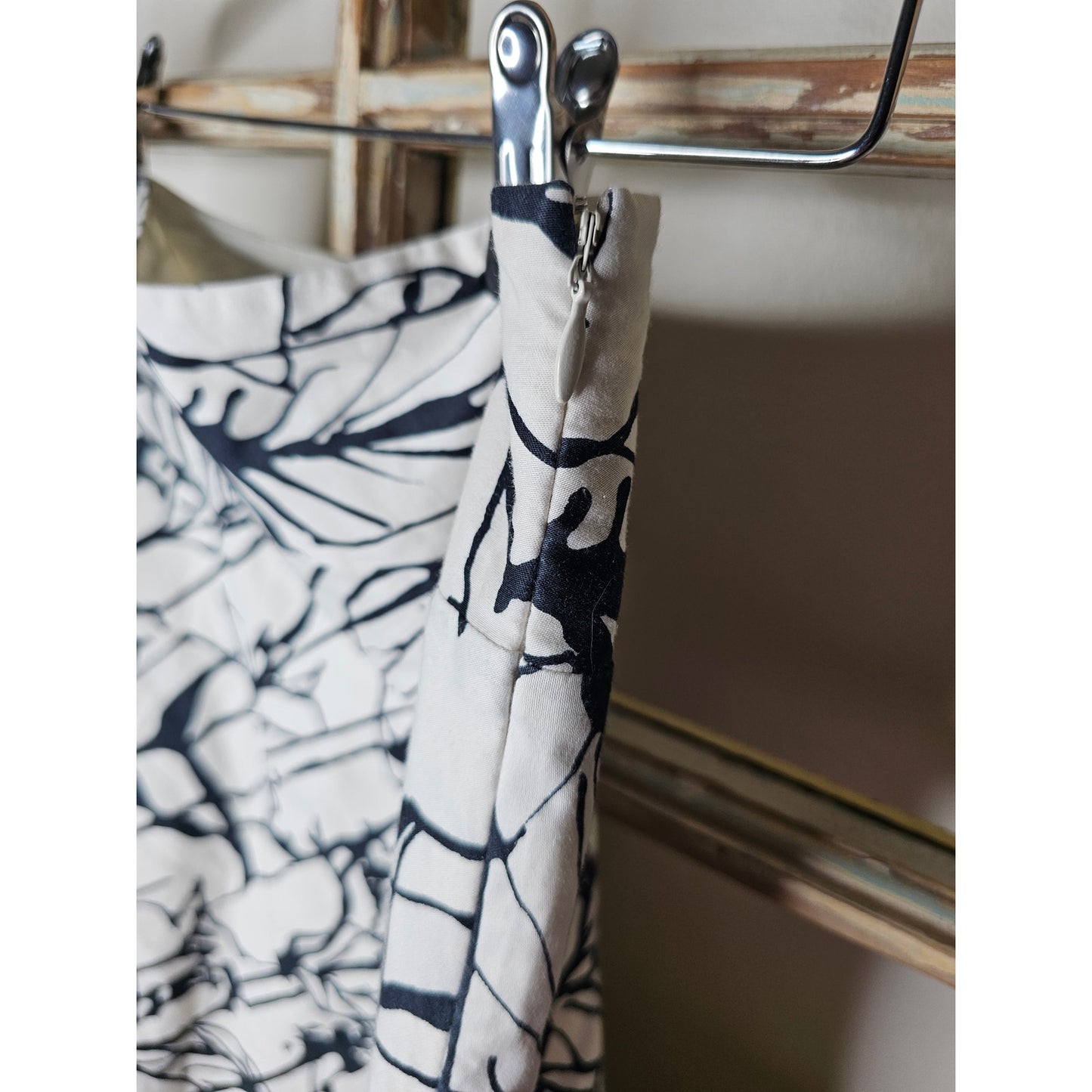 The Limited Leaf Print Skirt A Line black/White size 2