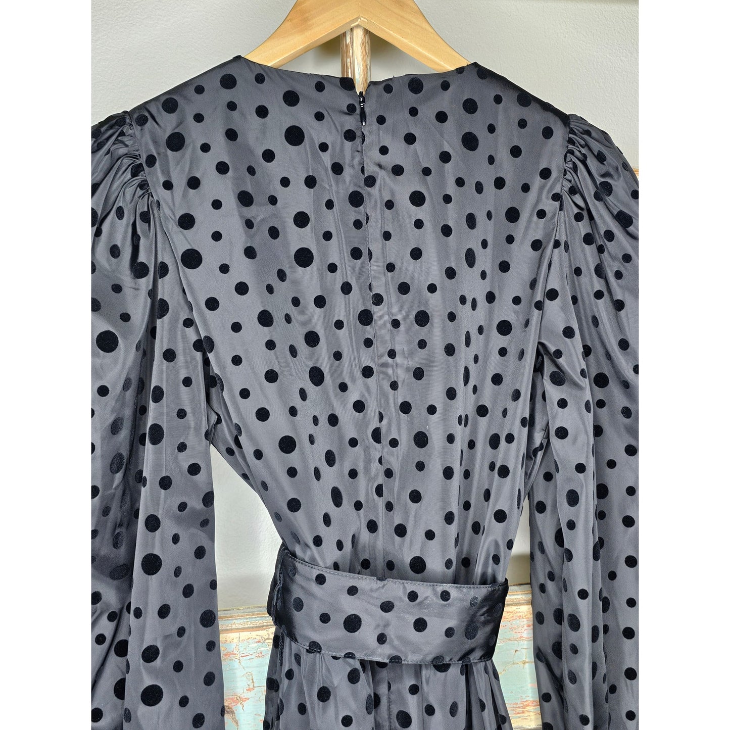 NWT Express black Velvety Polka Dot Puff Sleeve Tiered Dress size Medium