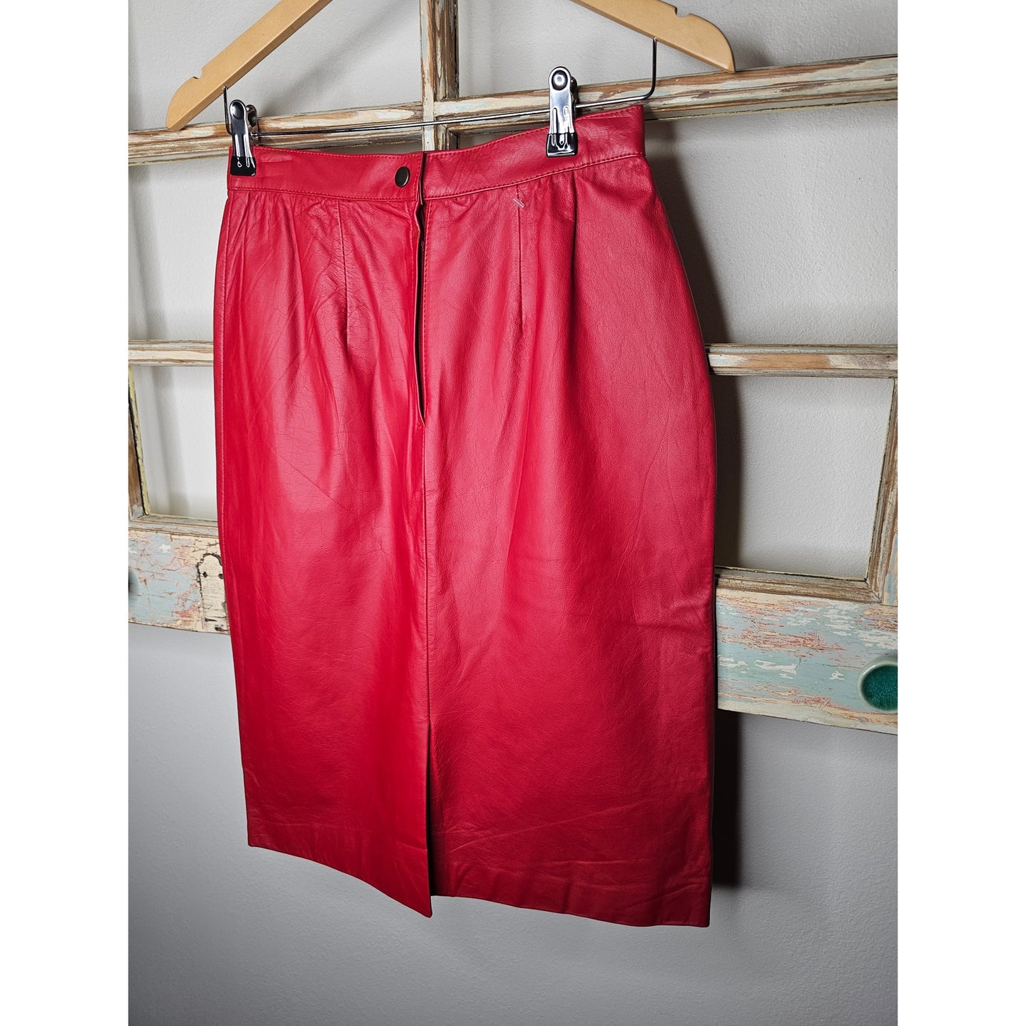 Vintage Donna Pelle Red Leather Pencil Skirt Ladies size 6